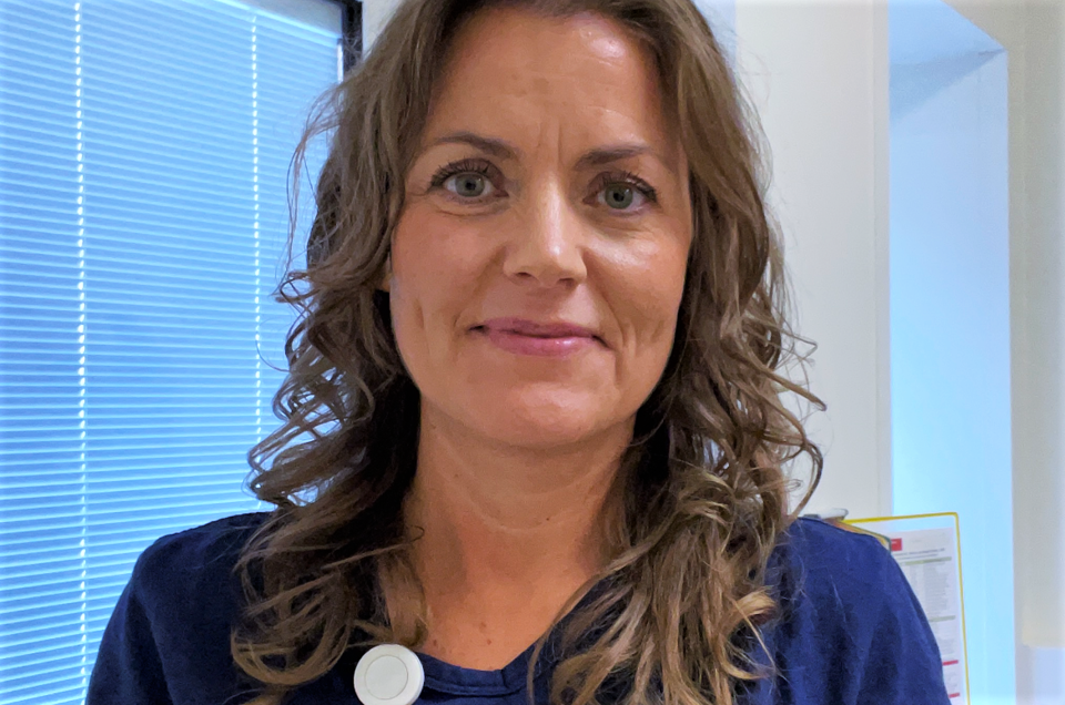 Diabetessygeplejerske fra Sygehus Sønderjylland Pernille Holm Østergaard har arbejdet med at skabe bedre og mere trygge transitionsforløb for unge siden 2021. Et arbejde, der i høj grad har inspireret de igangværende transitionsforløb på Steno Diabetes Center Odense. Overgangen fra børne- og ungeafdelingerne til voksenambulatorierne er svær for mange. Privatfoto