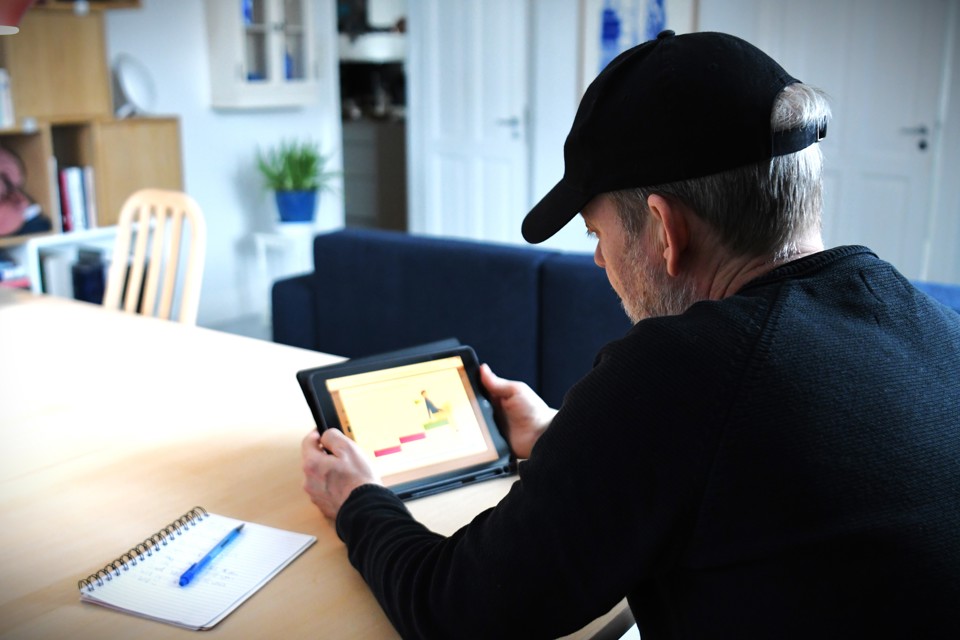 Det digitale værktøj MyDiaMate skal hjælpe mennesker med type 1-diabetes og graviditetsdiabetes, som oplever mild eller moderat diabetes-stress, til at få et større mentalt overskud. På sigt er det planen, at det skal udbredes til mennesker med type 2-diabetes. Modelfoto: Vibeke Toft-Nielsen